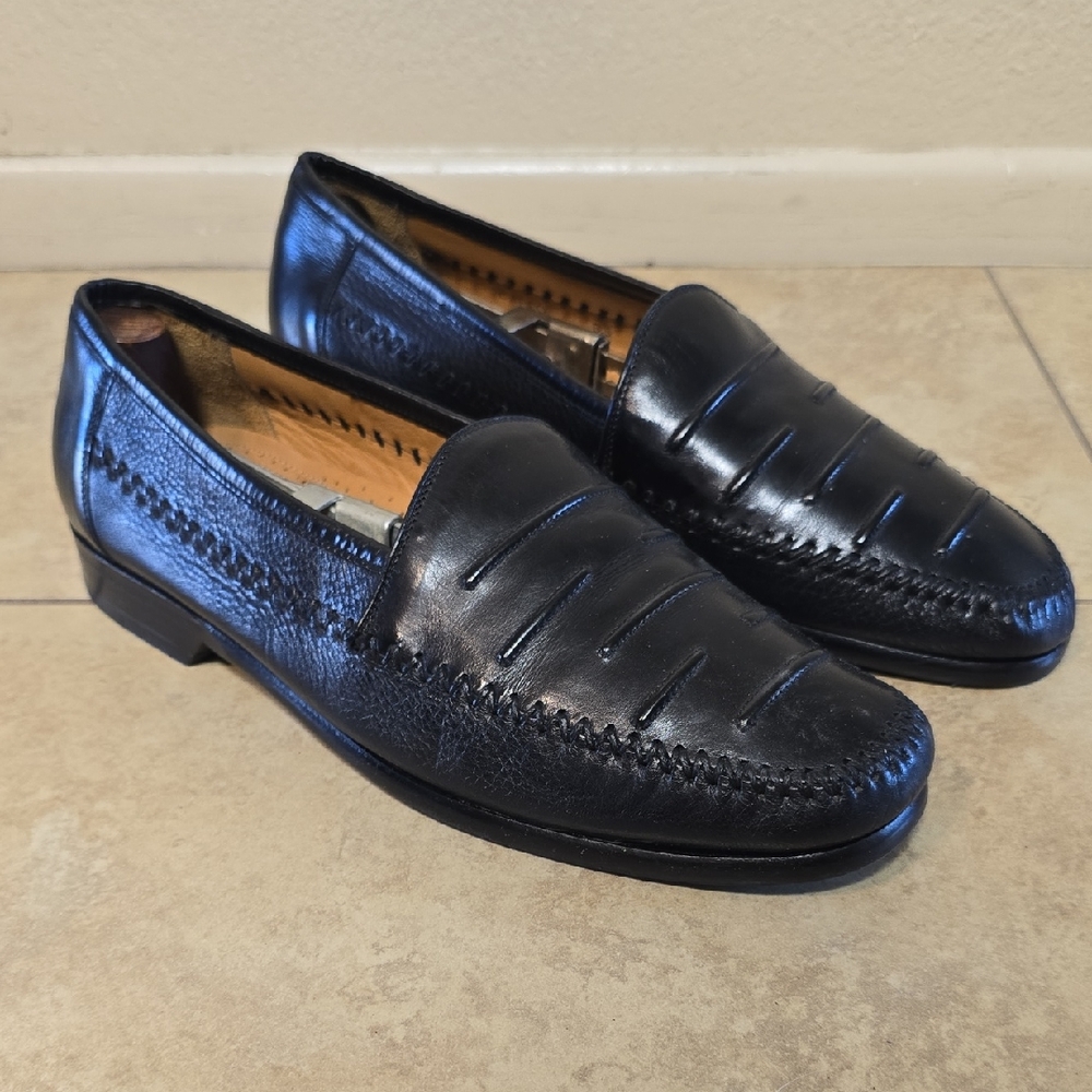 Mezlan Black Leather Slip-On Loafers